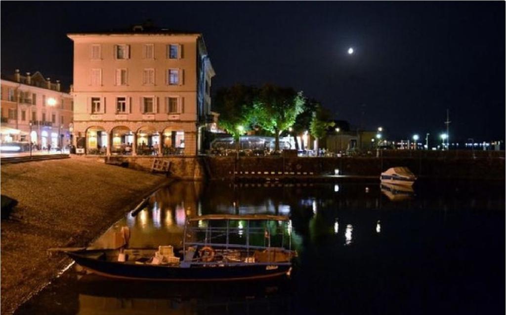 Il Soppalco Lägenhet Luino Exteriör bild